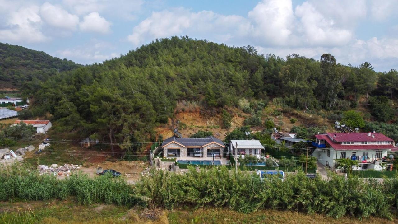 Guntekin Stone Villa *